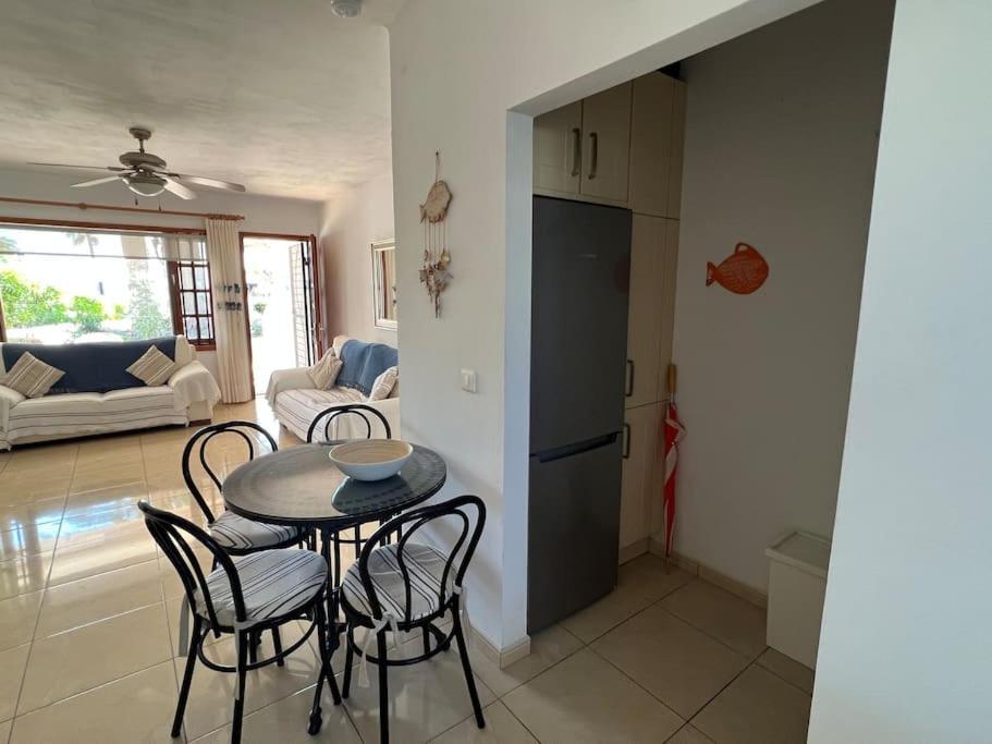 Casa Mo, 2 Bedroom Apartment Close To The Beach Puerto del Carmen  Exterior photo