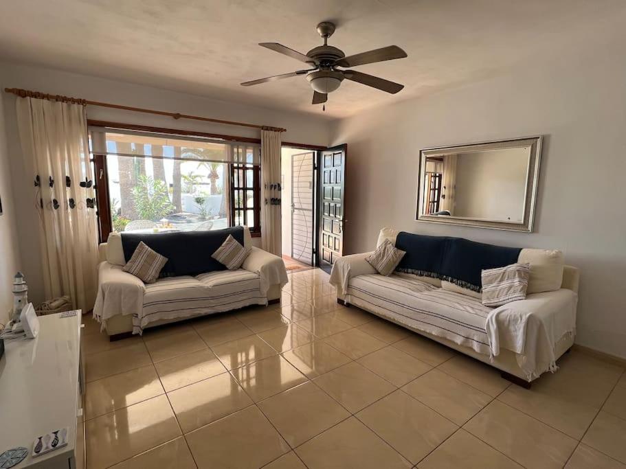 Casa Mo, 2 Bedroom Apartment Close To The Beach Puerto del Carmen  Exterior photo